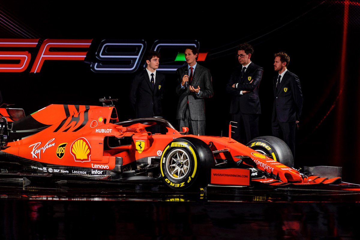 F1では毎年２月に新車発表を行います